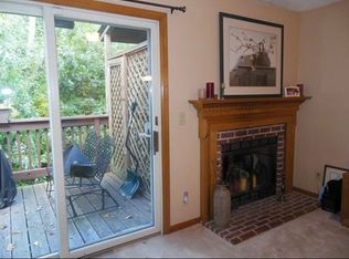 9 Lina Ln, West Springfield, MA 01089