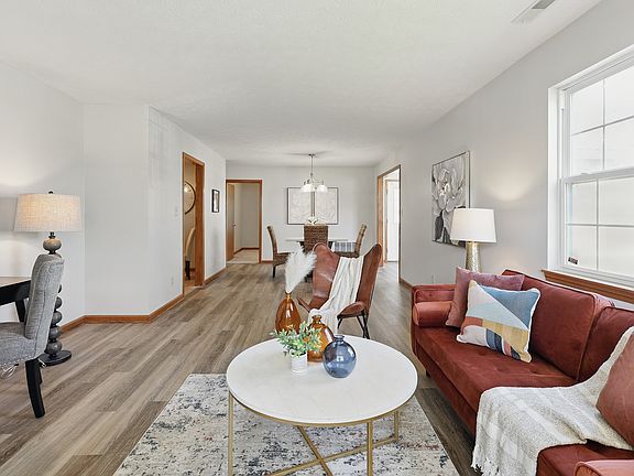 3rd image of 6742 S New Jersey St