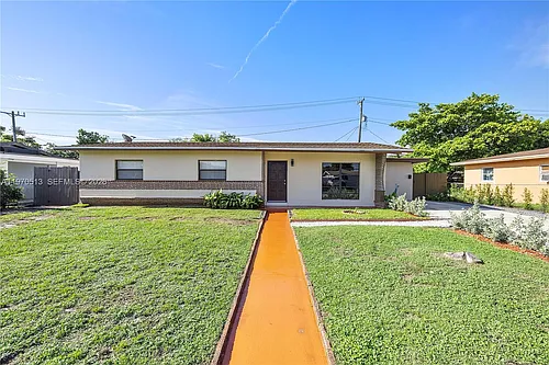 3840 NW 176th St Photo 1
