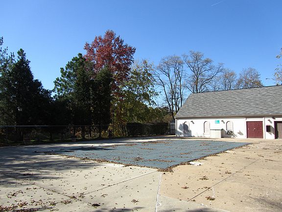 Outdoor Pool; its closed for winter but will be open again in May!