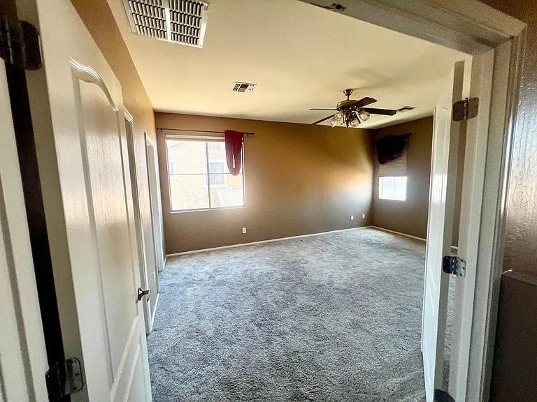 879 E Stottler Dr — Photo 26