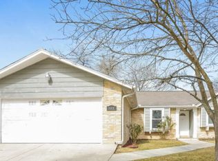 6518 Ridge Peak Dr, San Antonio, TX 78233