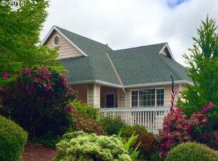 591 Cascade Dr, Springfield, OR 97478