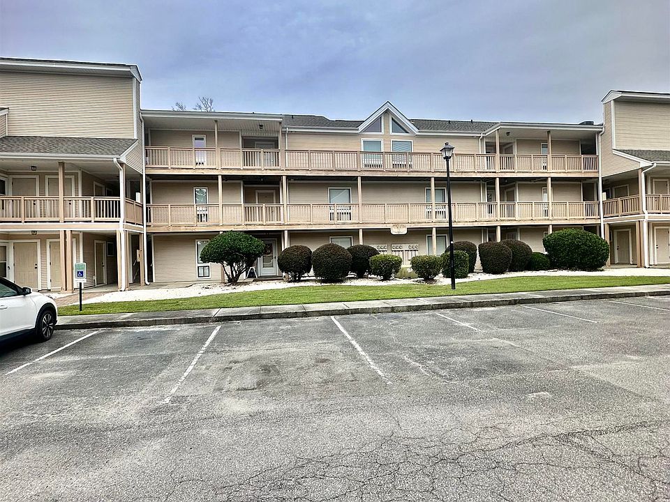 2nd image of 1025 Plantation Dr. W #2115