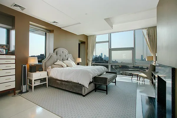 Sold by Corcoran | media 3