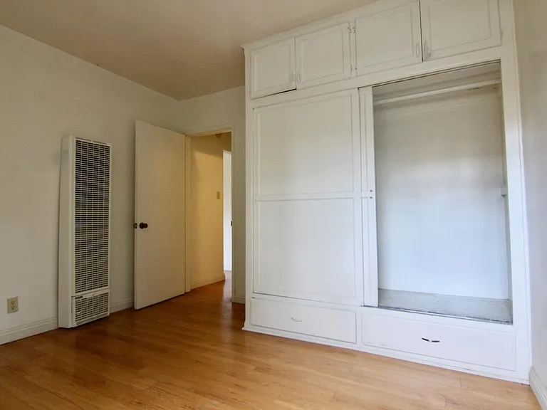 1410 N Kenmore Ave #1 — Photo 7