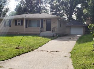 2320 Williams St, Des Moines, IA 50317