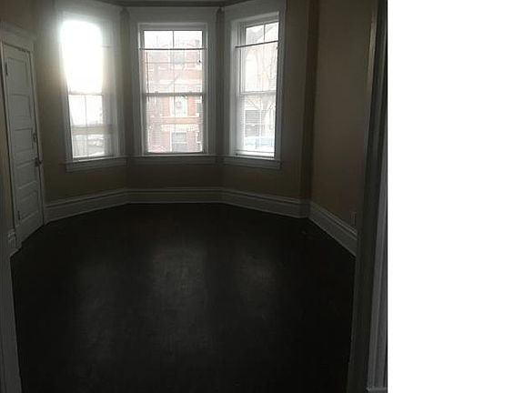 5th image of 2252 S Whipple St APT 1R