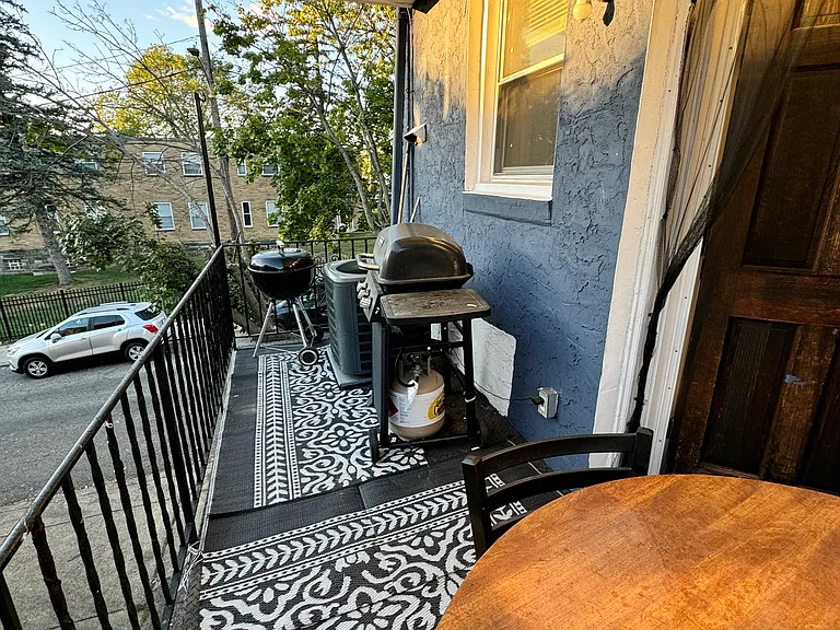 634 N 67th St — Photo 9