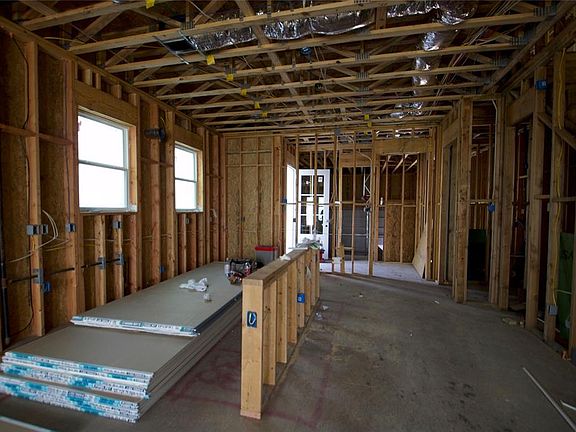 5th image of 3401 Europa St