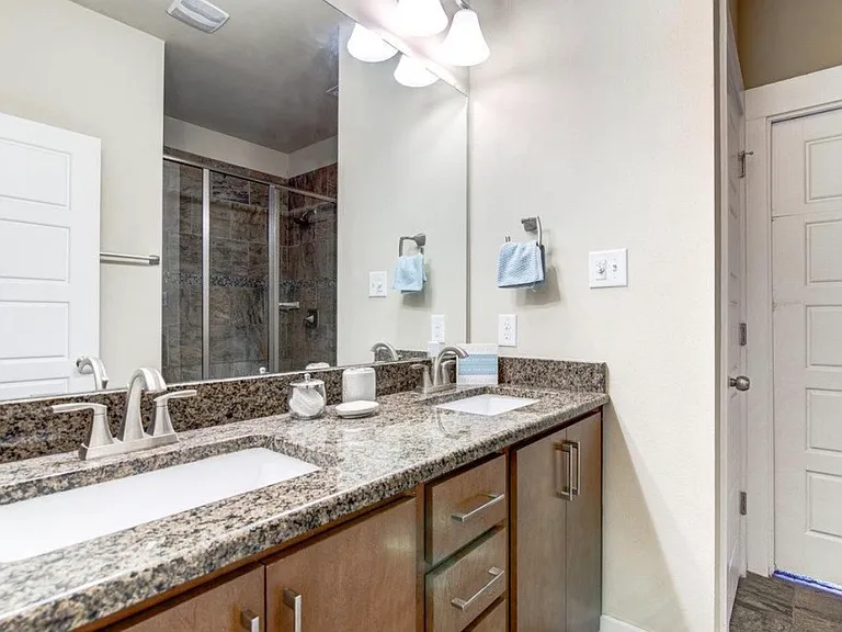 7508 Easy Wind Dr — Photo 5