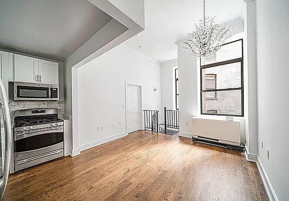 3rd image of 555 Lenox Ave APT 1C