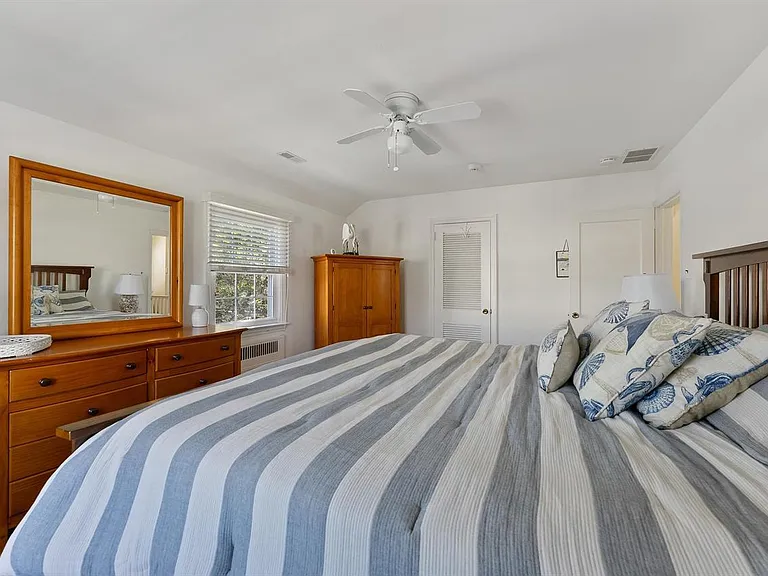 4 S Brunswick Ave — Photo 16