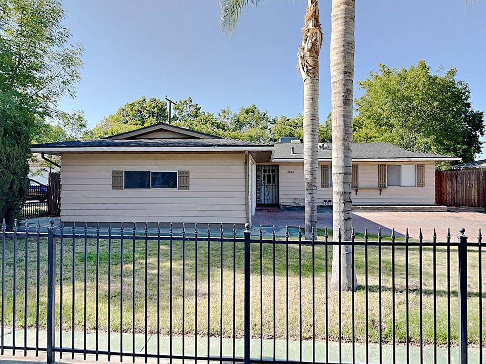 1st image of 2073 E 17th St
