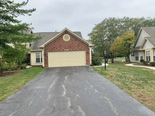 36138 N Springbrook Ln, Gurnee, IL 60031