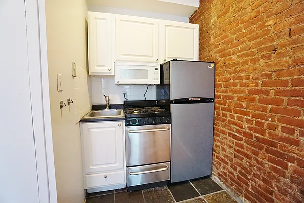 Rented by Best Apartments North Inc | media 32