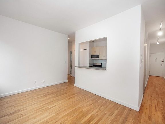 3rd image of 97 Sullivan St #401