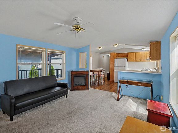 3rd image of 1608 N Western Ave #25