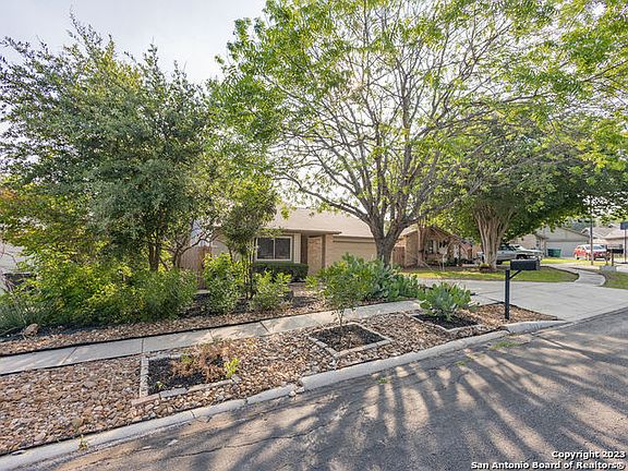 5th image of 13235 LARKWAY ST