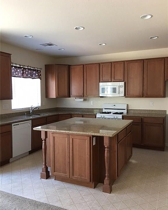 2nd image of 202 Augusta Course Ave #0