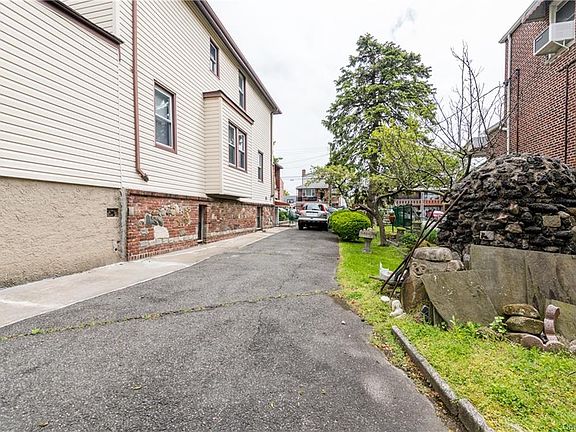 2nd image of 2435 Woodhull Ave