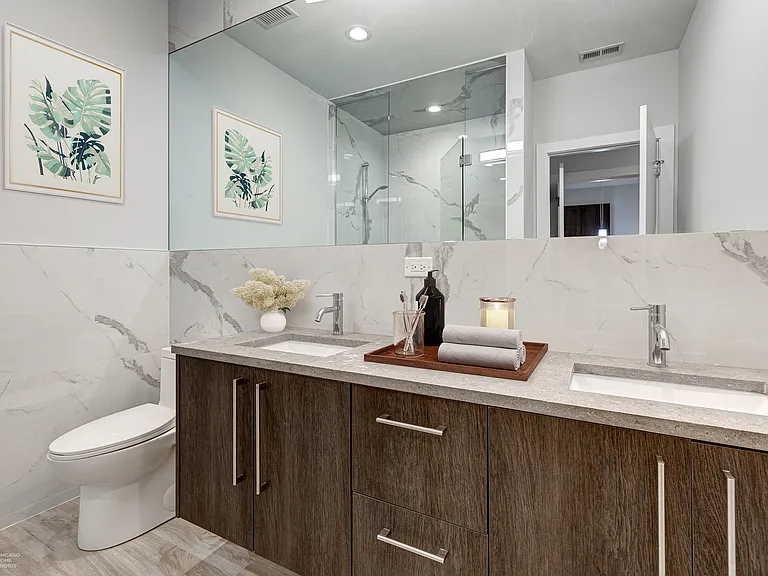 2813 W Belmont Ave #311 — Photo 8