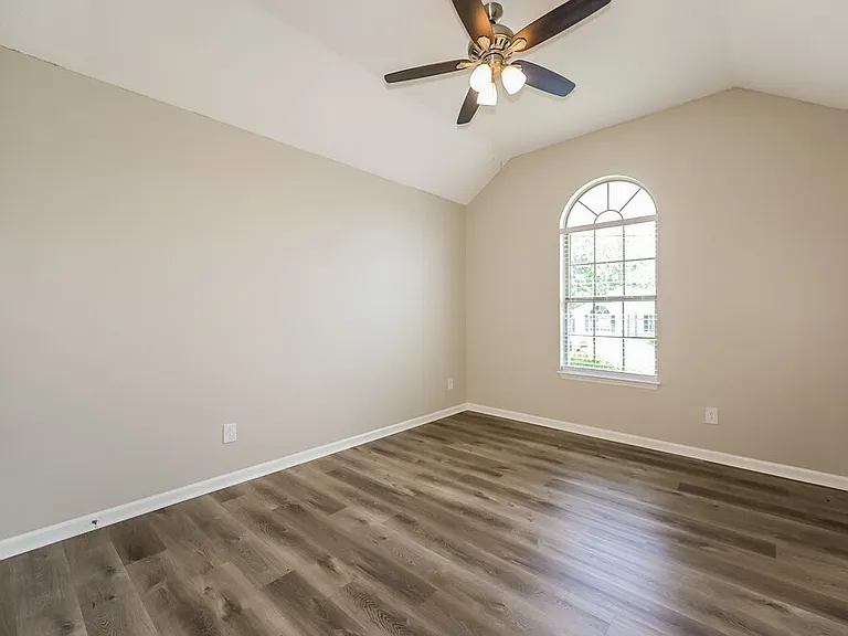 309 Cedar Park Cir — Photo 12