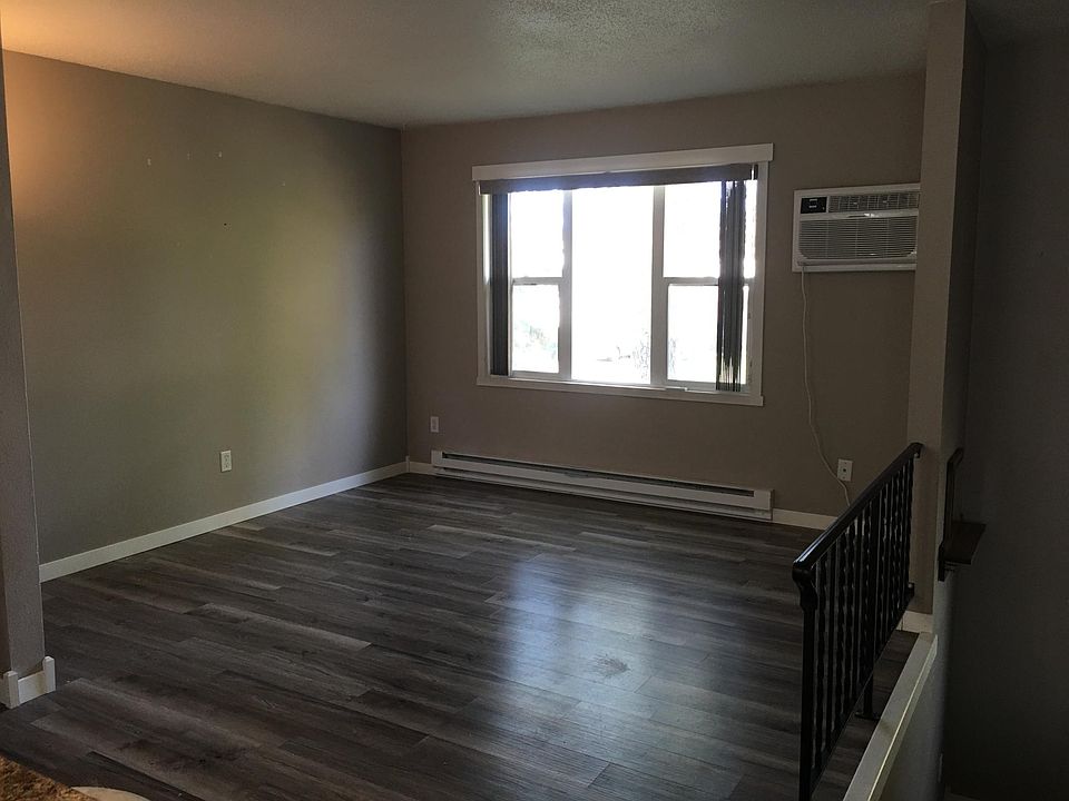Upstairs living area. New air conditioner installed 6/2022.