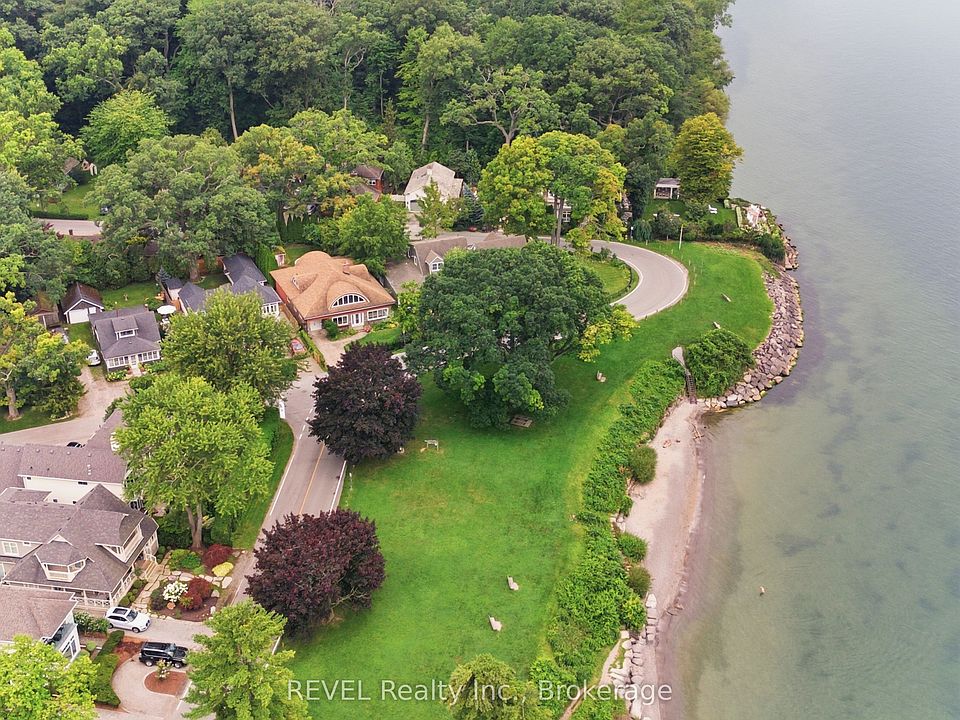 1st image of 34 Vincent Ave