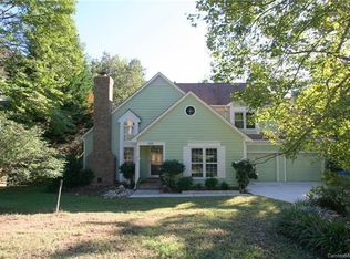 2010 Kilkenney Hill Rd, Matthews, NC 28105