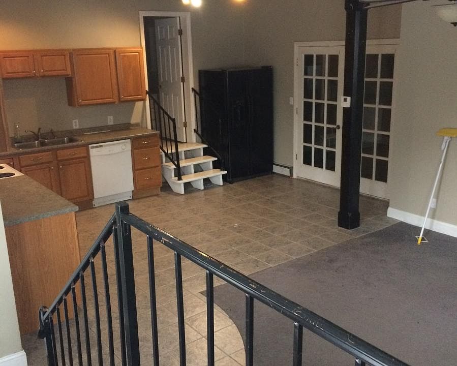 2nd image of 57 Chestnut St APT 2