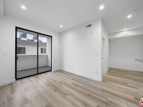 5th image of 5612 Lexington Ave #203