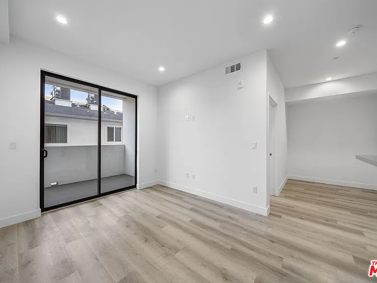 5612 Lexington Ave #203 — Photo 5