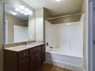 5151 Parcstone Ln APT B, Fayetteville, NC 28314