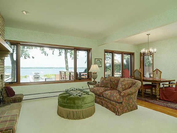 5th image of 2643 S Shore Blvd