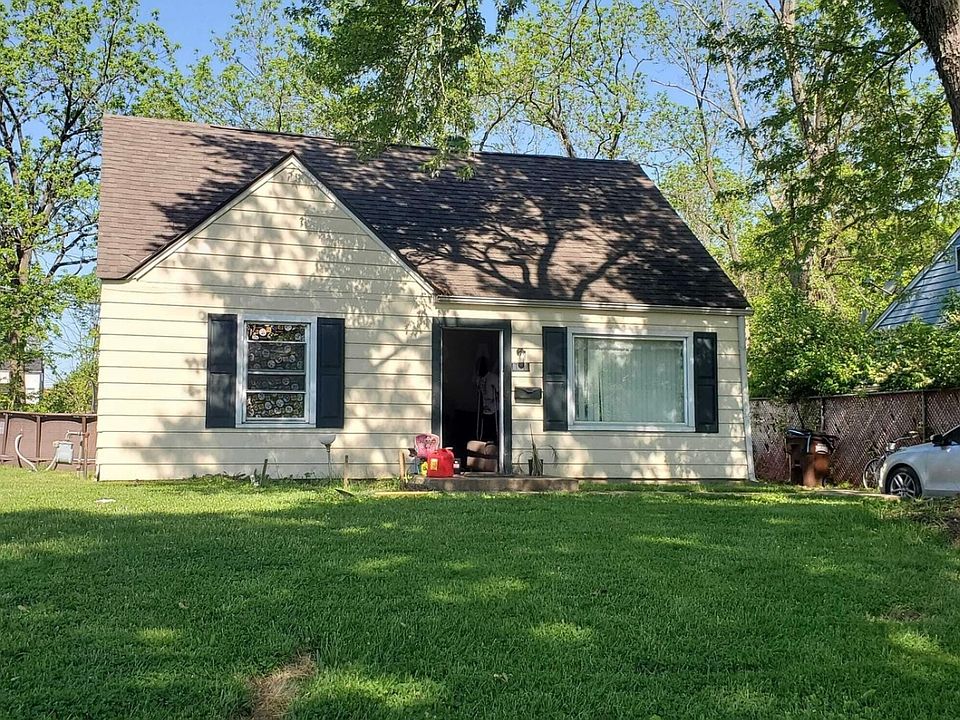 1st image of 3033 Woodland Ave