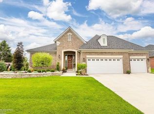 2873 Secret Way, Commerce Township, MI 48390