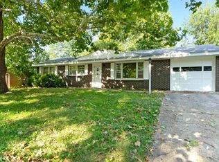 1733 Vaughn Dr, Manhattan, KS 66502