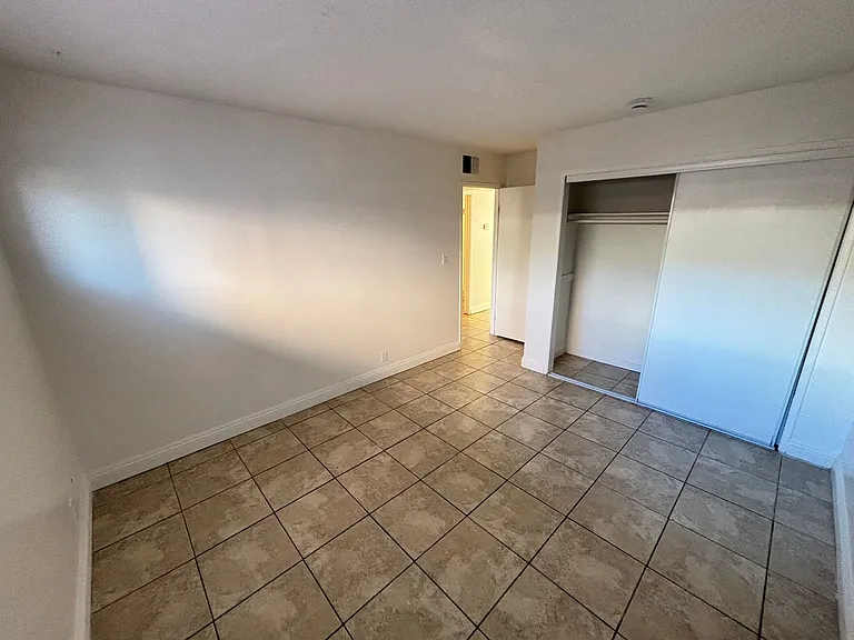 5132 Pebble Beach Blvd #B — Photo 11