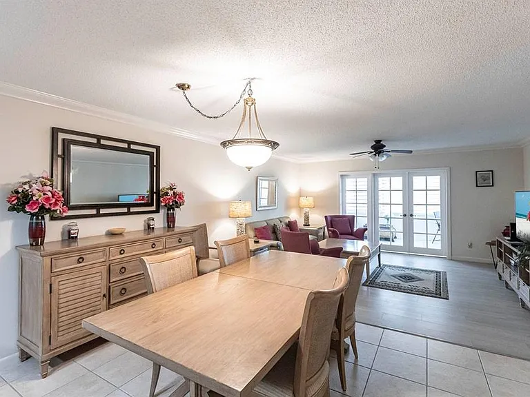 1125 W Peppertree Dr #707 — Photo 7