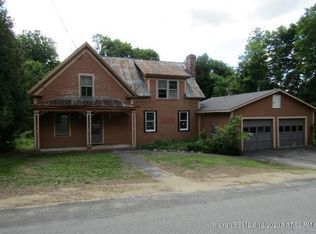 9 High St, Harrison, ME 04040