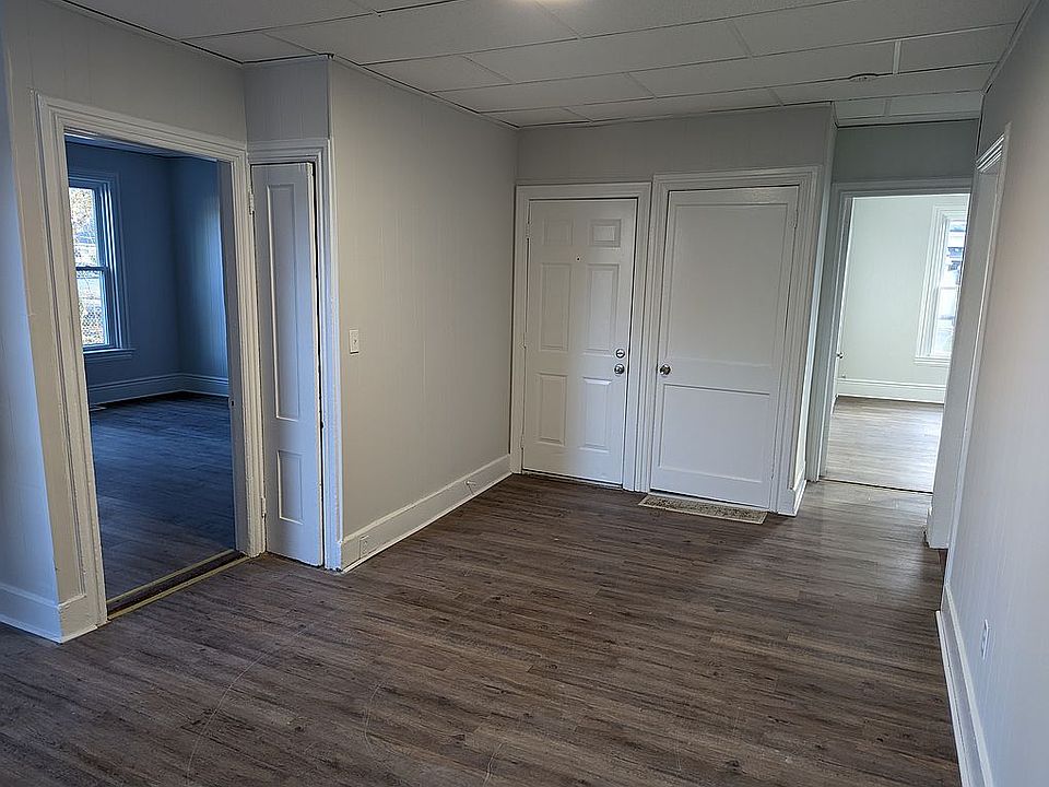 8 Cottage St, Worcester, MA 01609 Zillow