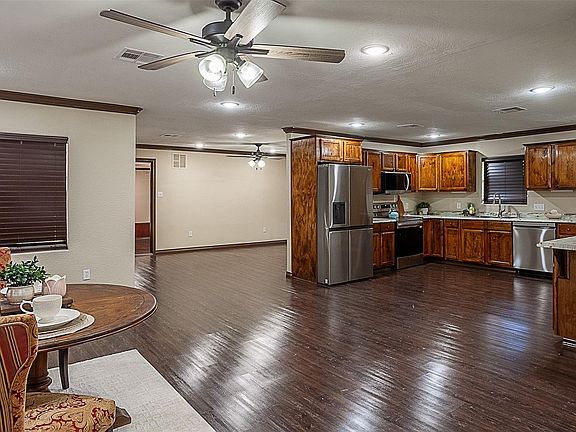 2nd image of 105 Butler Rd