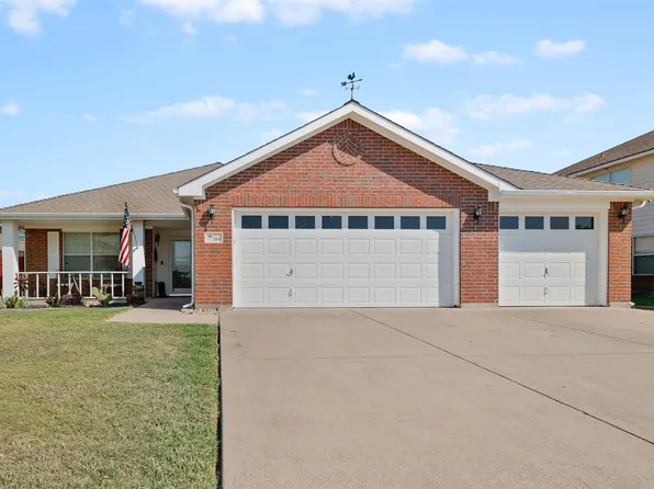 211 Belmont Park Dr, Ponder, TX 76259