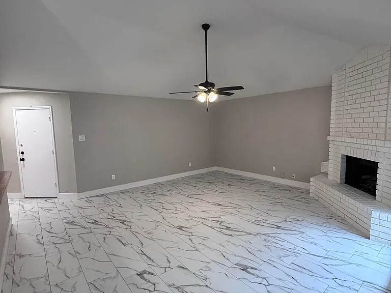 7722 Covington Dr — Photo 15