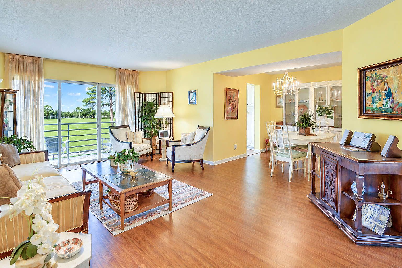 3755 VIA POINCIANA #402 — Poinciana Golf Club