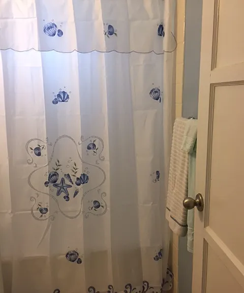 720 Salem Ct — Photo 23