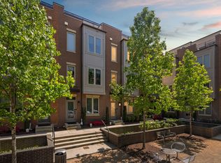 820 Thompson Cres, Rockville, MD 20852