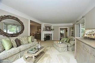 2nd image of 14855 Farwell Ave