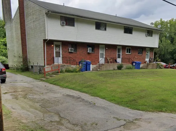 29-33 Fellows Rd APT 1, Oakdale, CT 06370
